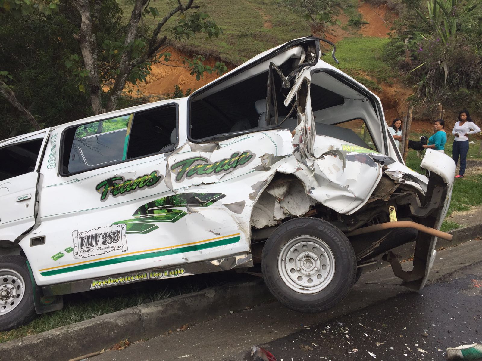 ACCIDENTE COLECTIVO ESCOLAR 2IMG 20160217 WA0002