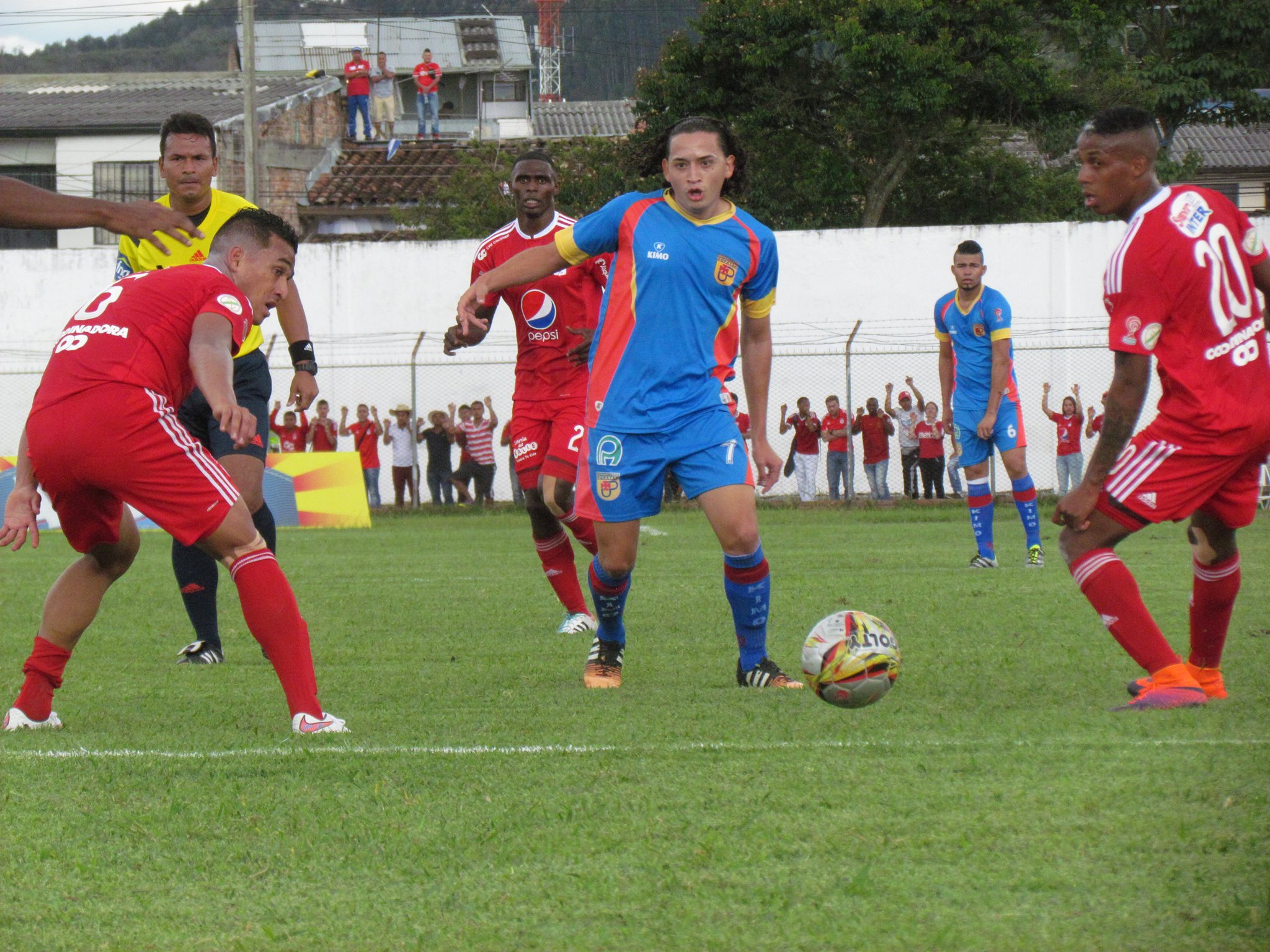 Universitario America 7