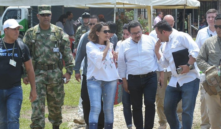 Ministra Voceros