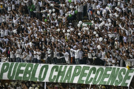 HOMENAJE A VICTIMAS 8