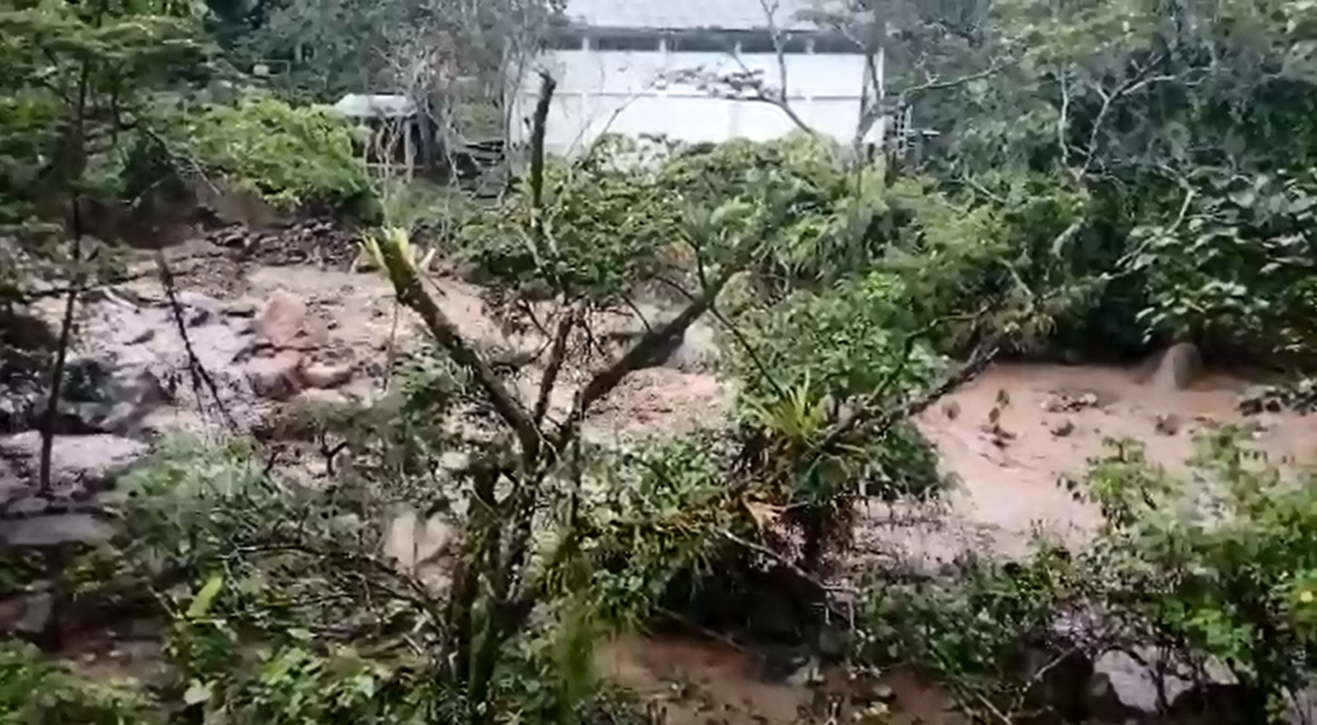 Rio creciente