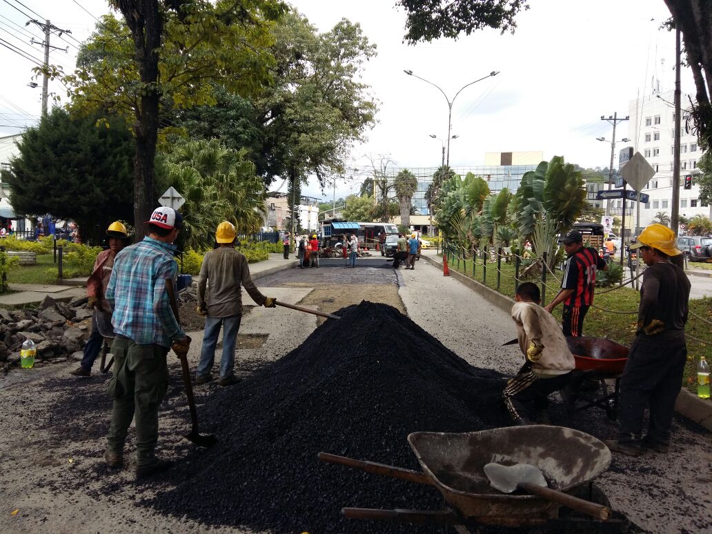 Reparcheo calles de Popayan