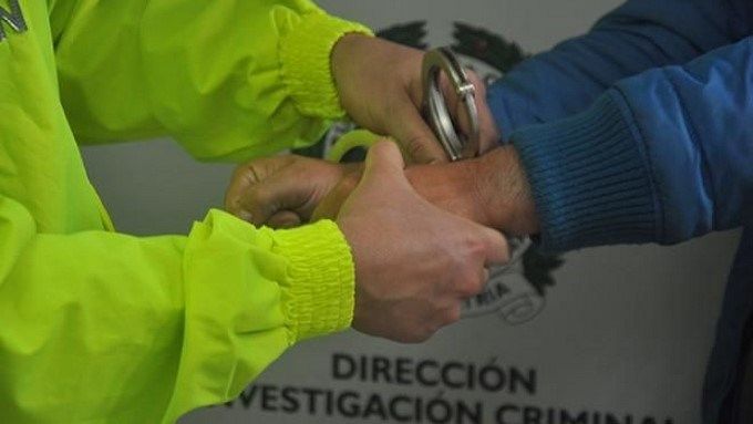 Capturado Esposado