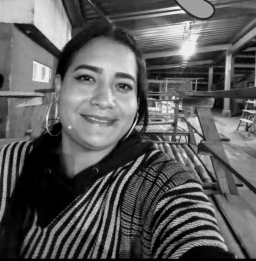 Corinto Mujer