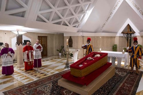 Papa Feretro 3